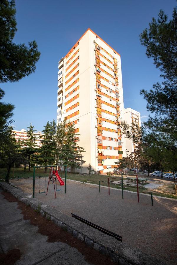 Paha-Paha Modern Apartment With Sea View, Fast Wi-Fi, And Free Parking! 里耶卡 外观 照片